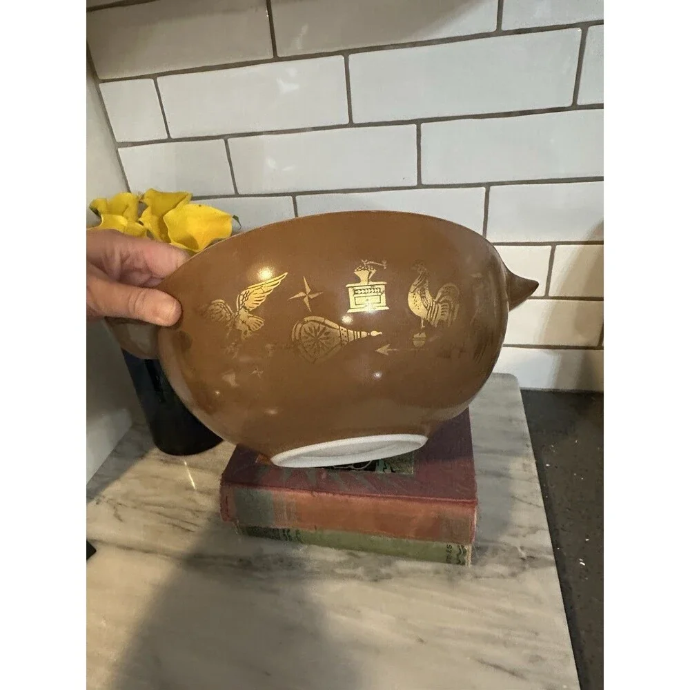 Pyrex vintage early